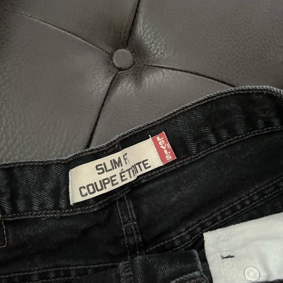 Levi’s high waisted jean shorts - Picture 5 of 5